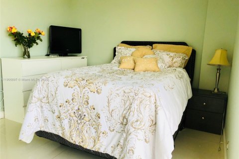 Copropriété à louer à Aventura, Floride: 3 chambres, 130.62 m2 № 1963305 - photo 6