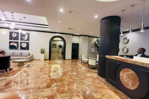 Condo in Aventura, Florida, 3 bedrooms  № 1963305 - photo 26