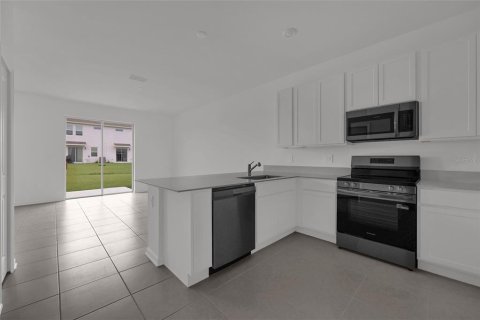 Touwnhouse à louer à Clermont, Floride: 3 chambres, 170.38 m2 № 2421757 - photo 5