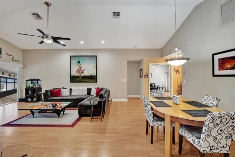 House in Plantation, Florida 3 bedrooms, 147.34 sq.m. № 2369939 - photo 19