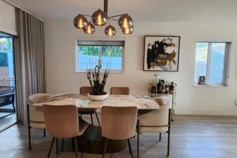Casa en alquiler en Miami, Florida, 2 dormitorios, 202.06 m2 № 1954285 - foto 8