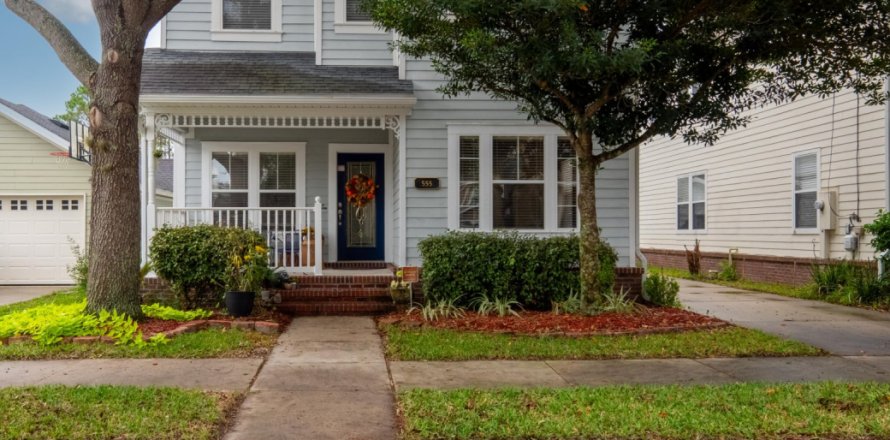 House in Orange Park, Florida 4 bedrooms, 221.11 sq.m. № 847775