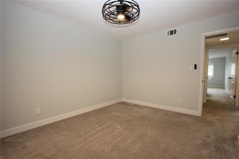 Condominio en alquiler en Winter Park, Florida, 2 dormitorios, 84.82 m2 № 1917243 - foto 22