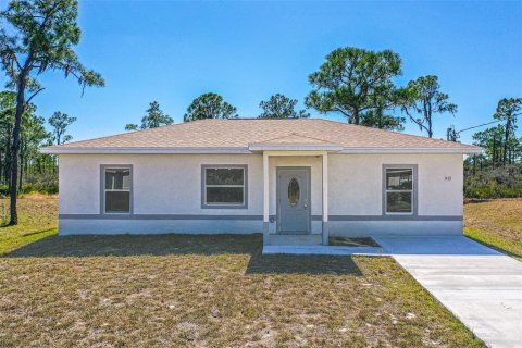 House in Lake Placid, Florida 3 bedrooms, 106.65 sq.m. № 2226860