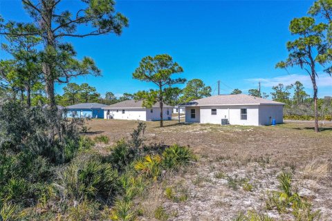 House in Lake Placid, Florida 3 bedrooms, 106.65 sq.m. № 2226860 - photo 11