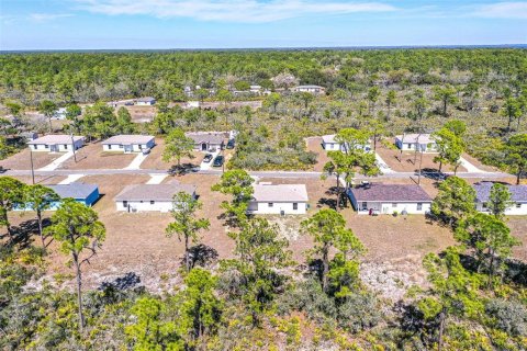 House in Lake Placid, Florida 3 bedrooms, 106.65 sq.m. № 2226860 - photo 18