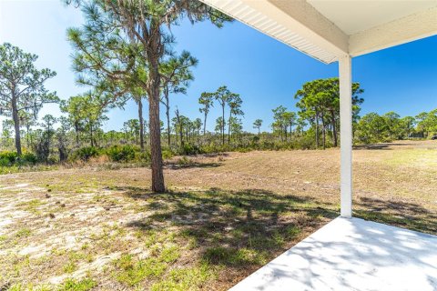 House in Lake Placid, Florida 3 bedrooms, 106.65 sq.m. № 2226860 - photo 10