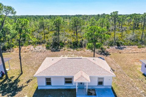 House in Lake Placid, Florida 3 bedrooms, 106.65 sq.m. № 2226860 - photo 13