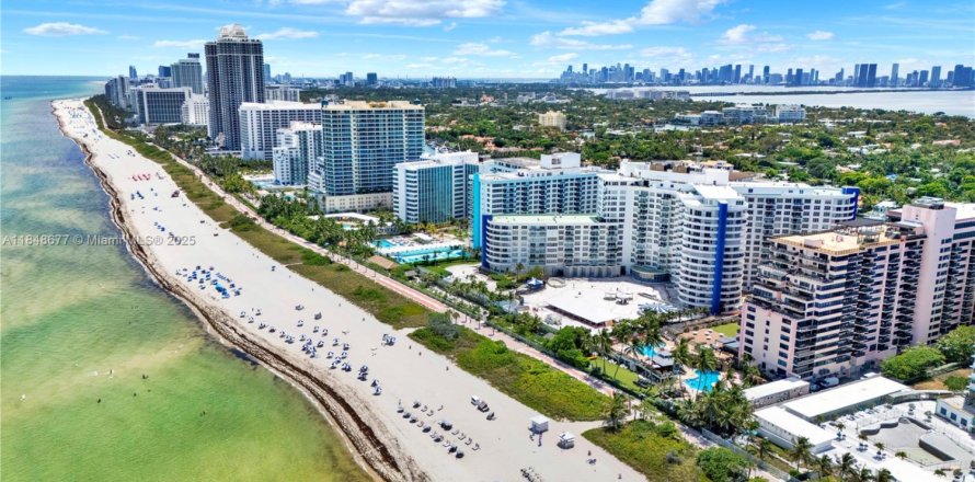 Кондоминиум с 1 спальней в Майами-Бич, Флорида № 1936805