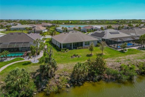 House in Port Charlotte, Florida 3 bedrooms, 245.91 sq.m. № 2230668 - photo 9