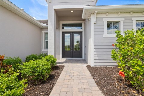 House in Port Charlotte, Florida 3 bedrooms, 245.91 sq.m. № 2230668 - photo 12