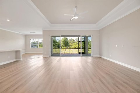 House in Port Charlotte, Florida 3 bedrooms, 245.91 sq.m. № 2230668 - photo 17