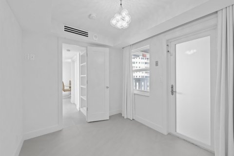 Condo in Fort Lauderdale, Florida, 2 bedrooms  № 2414173 - photo 15