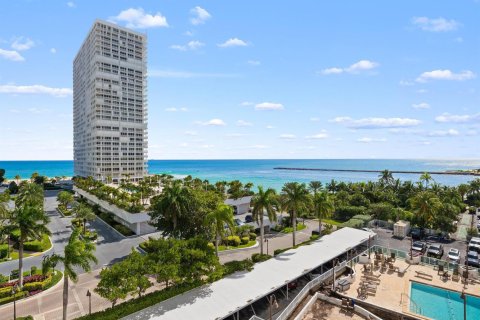 Condo in Fort Lauderdale, Florida, 2 bedrooms  № 2414173 - photo 22
