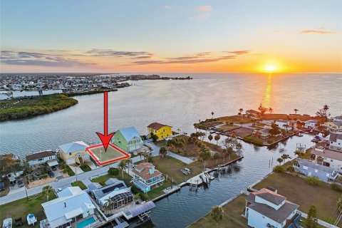 Terreno en venta en Hudson, Florida № 2099002 - foto 13