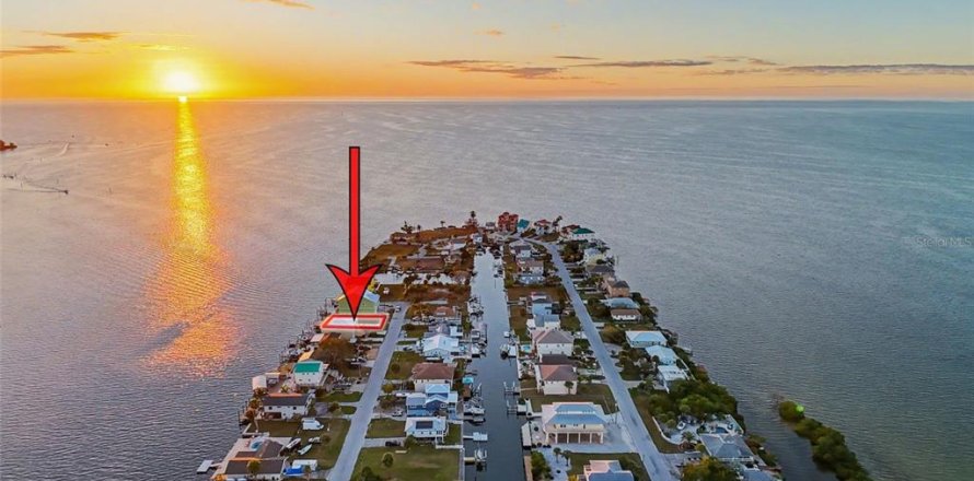 Terreno en Hudson, Florida № 2099002