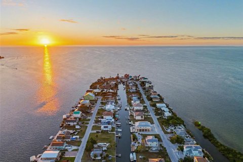 Terreno en venta en Hudson, Florida № 2099002 - foto 2
