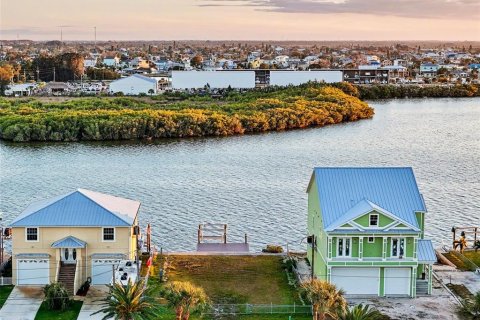 Terreno en venta en Hudson, Florida № 2099002 - foto 9