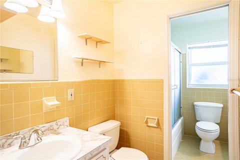 House in Winter Haven, Florida 4 bedrooms, 198.35 sq.m. № 1569933 - photo 27