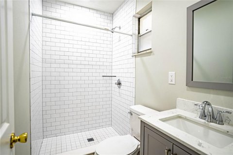 House in Winter Haven, Florida 4 bedrooms, 198.35 sq.m. № 1569933 - photo 25