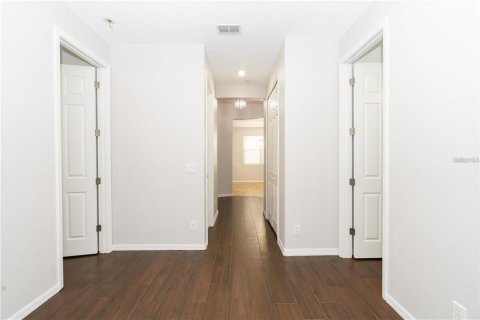 Casa en alquiler en Orlando, Florida, 3 dormitorios, 196.21 m2 № 1917497 - foto 18