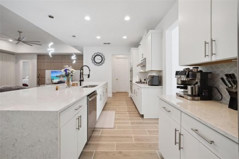Casa en venta en Mount Dora, Florida, 5 dormitorios, 306.58 m2 № 2223561 - foto 18