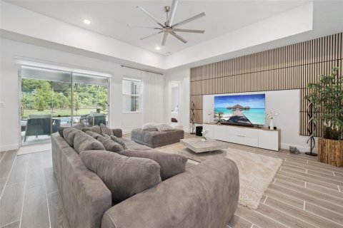 Casa en venta en Mount Dora, Florida, 5 dormitorios, 306.58 m2 № 2223561 - foto 14
