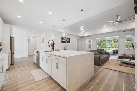 Casa en venta en Mount Dora, Florida, 5 dormitorios, 306.58 m2 № 2223561 - foto 16