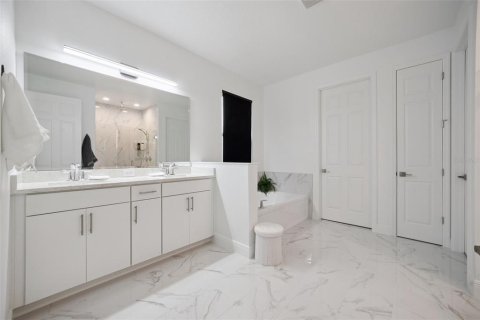 Casa en venta en Mount Dora, Florida, 5 dormitorios, 306.58 m2 № 2223561 - foto 26