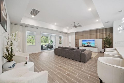 Casa en venta en Mount Dora, Florida, 5 dormitorios, 306.58 m2 № 2223561 - foto 11