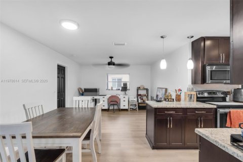 Купить виллу или дом в Дирфилд-Бич, Флорида 2 спальни, 123.19м2, № 2049342 - фото 9