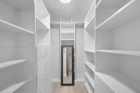 Купить виллу или дом в Дирфилд-Бич, Флорида 2 спальни, 123.19м2, № 2049342 - фото 19