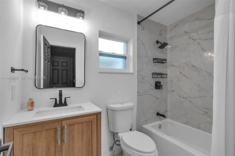 Купить виллу или дом в Дирфилд-Бич, Флорида 2 спальни, 123.19м2, № 2049342 - фото 15