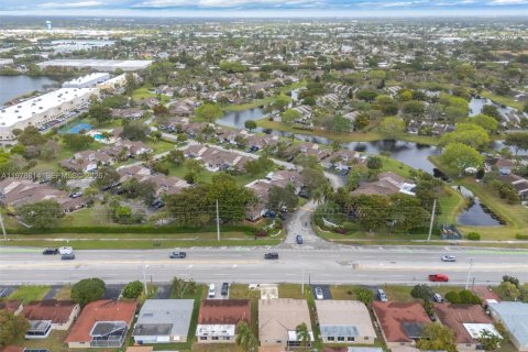 Купить виллу или дом в Дирфилд-Бич, Флорида 2 спальни, 123.19м2, № 2049342 - фото 30