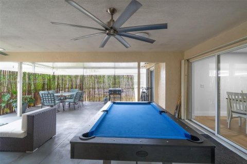 Купить виллу или дом в Дирфилд-Бич, Флорида 2 спальни, 123.19м2, № 2049342 - фото 21