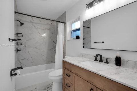 Купить виллу или дом в Дирфилд-Бич, Флорида 2 спальни, 123.19м2, № 2049342 - фото 20