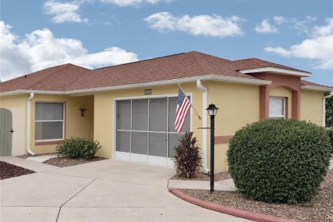 Villa ou maison à The Villages, Floride 2 chambres, 90.86 m2 № 2412520
