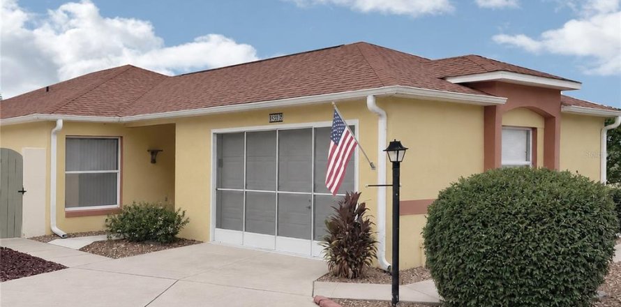Villa ou maison à The Villages, Floride 2 chambres, 90.86 m2 № 2412520