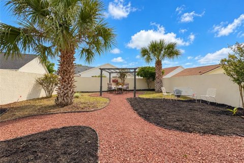 Villa ou maison à vendre à The Villages, Floride: 2 chambres, 90.86 m2 № 2412520 - photo 12