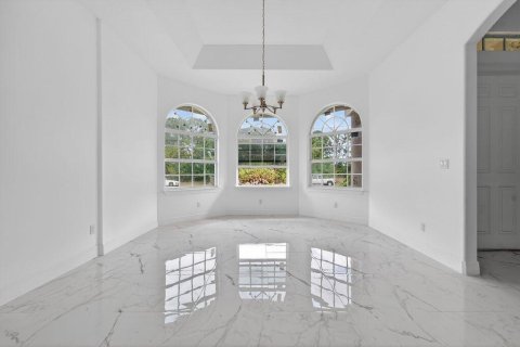 House in Port St. Lucie, Florida 4 bedrooms, 300.63 sq.m. № 2083247 - photo 7