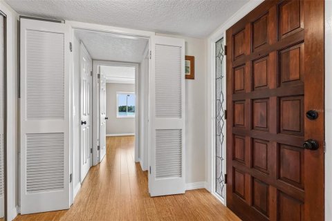 Condominio en venta en Casselberry, Florida, 2 dormitorios, 130.43 m2 № 2117560 - foto 3