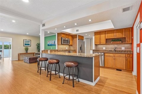 Condominio en venta en Casselberry, Florida, 2 dormitorios, 130.43 m2 № 2117560 - foto 6