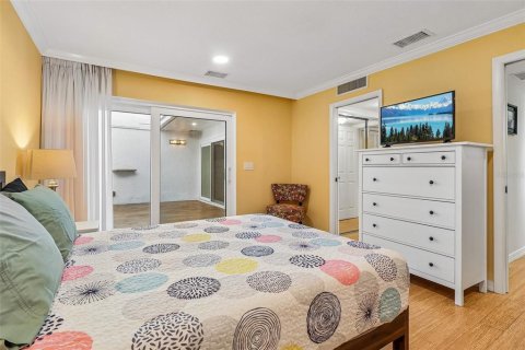 Condominio en venta en Casselberry, Florida, 2 dormitorios, 130.43 m2 № 2117560 - foto 14