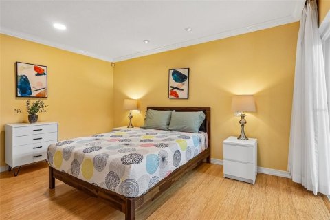 Condominio en venta en Casselberry, Florida, 2 dormitorios, 130.43 m2 № 2117560 - foto 13