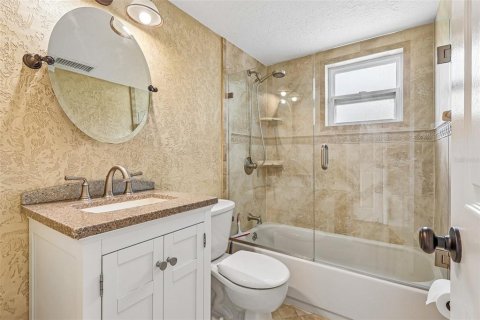 Condominio en venta en Casselberry, Florida, 2 dormitorios, 130.43 m2 № 2117560 - foto 19