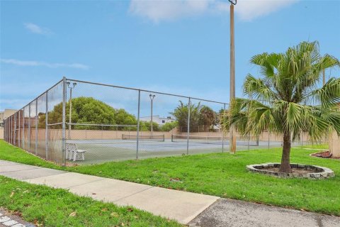 Condominio en venta en Casselberry, Florida, 2 dormitorios, 130.43 m2 № 2117560 - foto 29