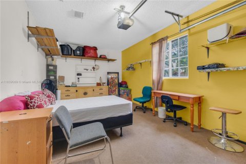 Casa en venta en Miami, Florida, 3 dormitorios, 130.06 m2 № 1828744 - foto 29