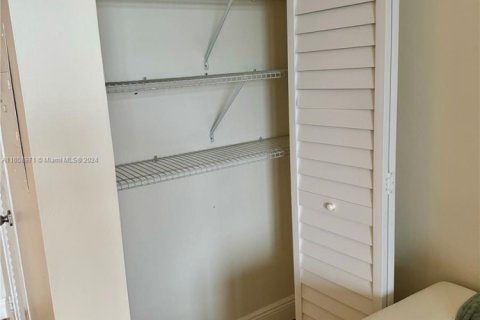 Copropriété à vendre à Hollywood, Floride: 44.04 m2 № 1937377 - photo 6