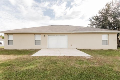 Villa ou maison à louer à Kissimmee, Floride: 4 chambres, 169.08 m2 № 2150288 - photo 15
