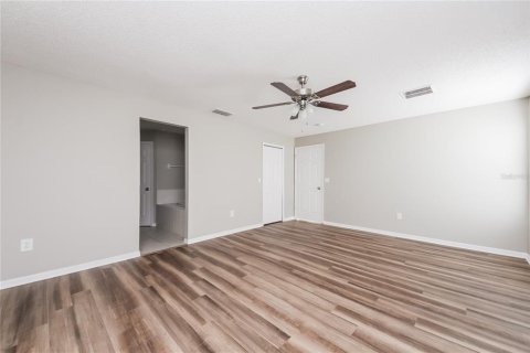Villa ou maison à louer à Kissimmee, Floride: 4 chambres, 169.08 m2 № 2150288 - photo 8